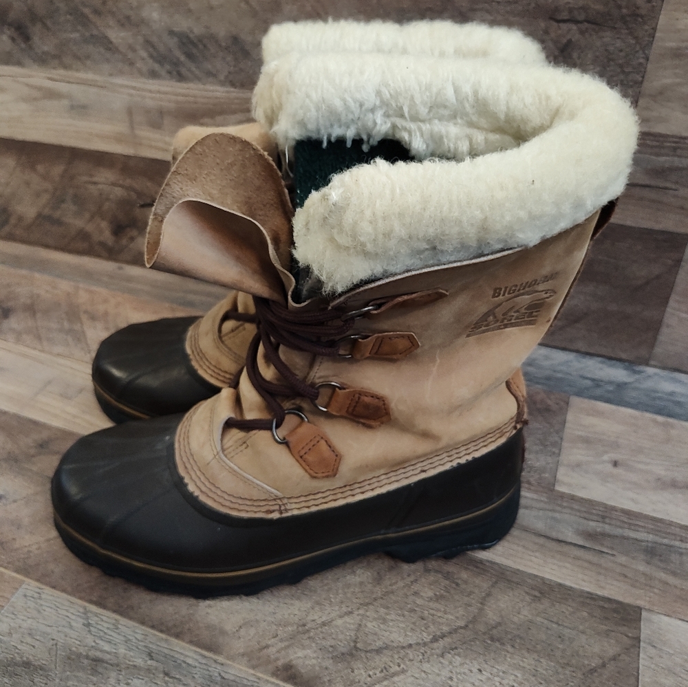 Sorel Men's Boots in Brown and Black